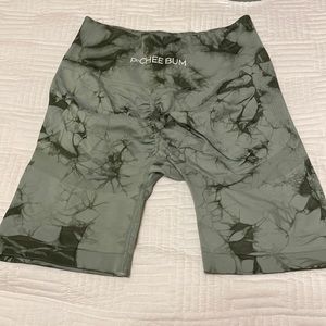 Pcheebum Scrunch Butt Marble Shorts